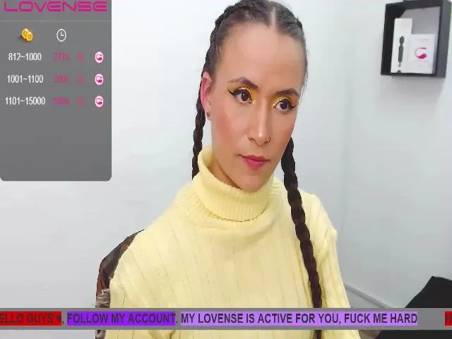 Live sex webcam photo for Avaa22_ #254607794