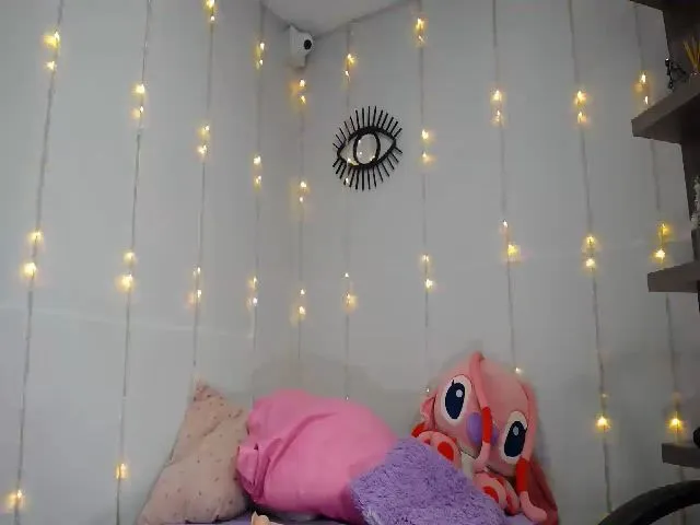 Live sex webcam photo for ETHANJARA #257583736
