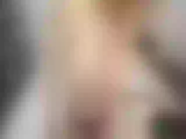 Live sex webcam photo for XTinaYorkX #264481365