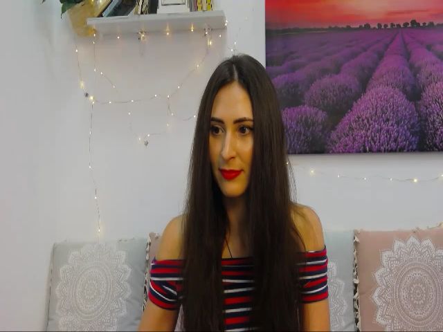 Live sex webcam photo for MaraW #264366782