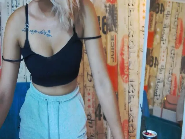 Live sex webcam photo for RubbyKalifha #259812082