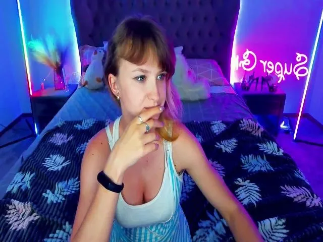 Live sex webcam photo for WhiteFoxi #255065308