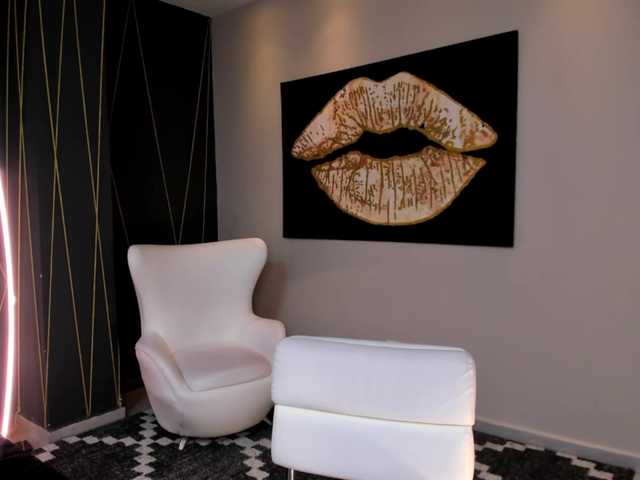 Live sex webcam photo for haleyGreen #250039485