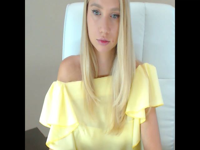 Live sex webcam photo for Miss_Sylvia #264964672