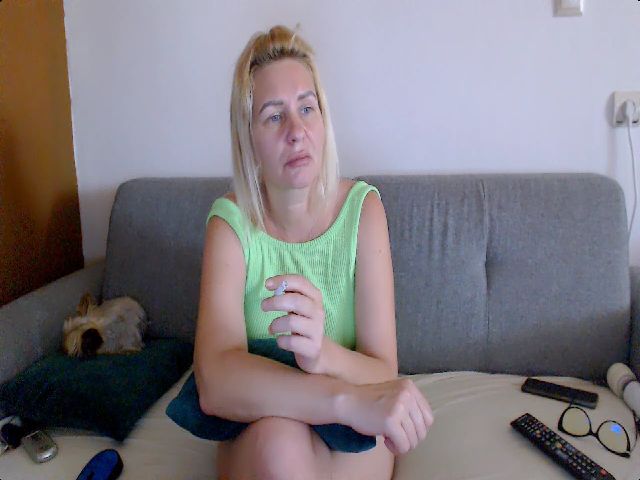 Live sex webcam photo for Stephycute #258172220