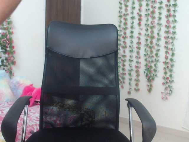 Live sex webcam photo for Little-Star #250276948