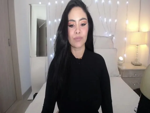 Live sex webcam photo for Marianviolet #261788235