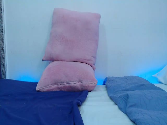 Live sex webcam photo for Dulce_maria_y #252343762