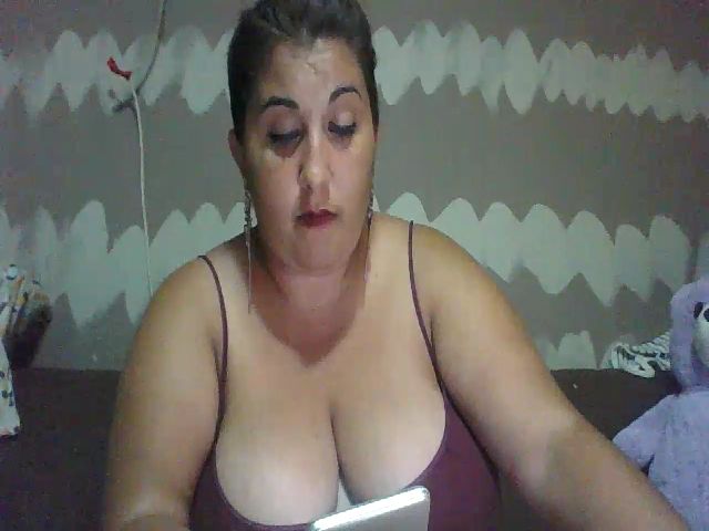 Live sex webcam photo for BigBreastsMia #261620665