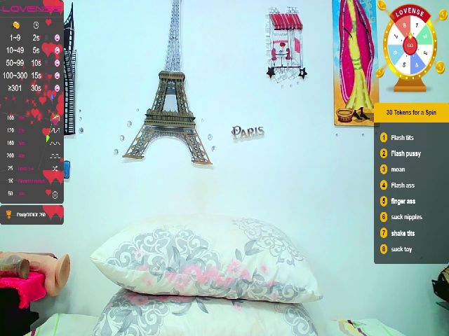 Live sex webcam photo for Saraxsexy #252356761