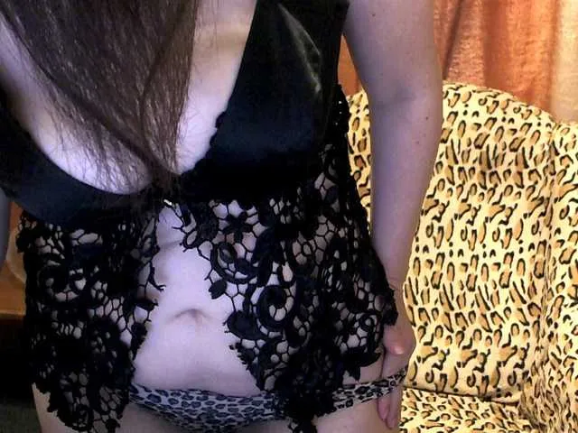 Live sex webcam photo for Milf4you #242350175