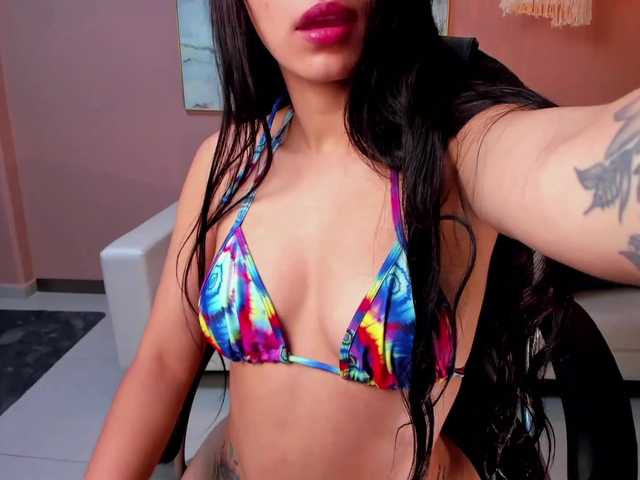 Live sex webcam photo for EllieMitchell #287929207