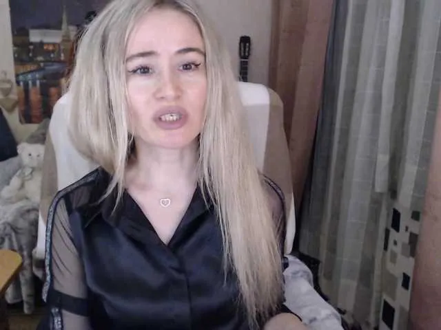 Live sex webcam photo for xyliganka777 #241259345