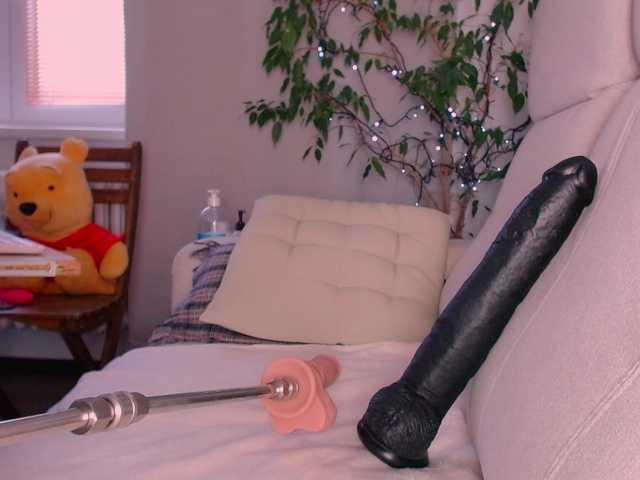 Live sex webcam photo for WildRedheadCR #243230765