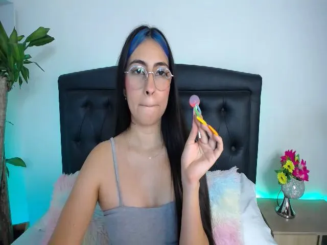 Live sex webcam photo for Mairerf #254595504