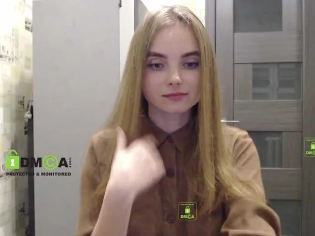 Live sex webcam photo for z-----------z #241387417