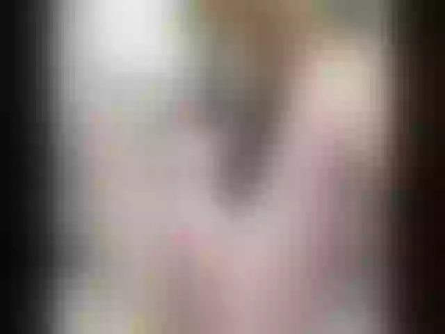 Live sex webcam photo for SexyMiranda #255038459