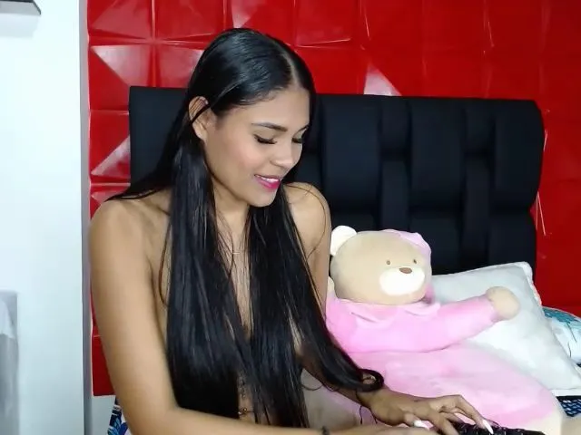 Live sex webcam photo for Ashleygzles #264021414