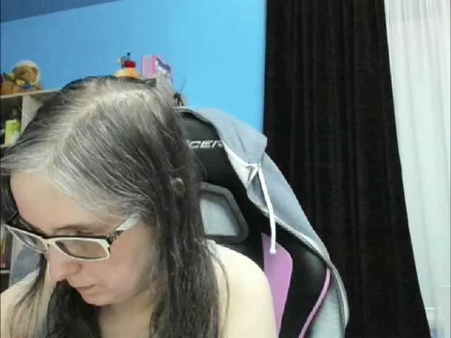 Live sex webcam photo for NickyCanyon #255401746