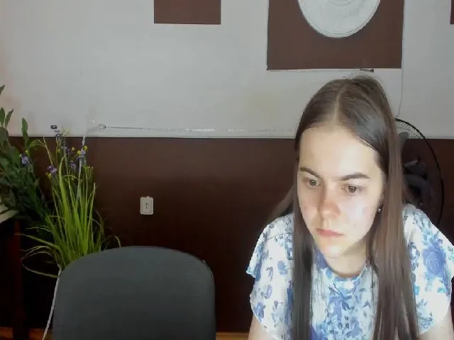 Live sex webcam photo for BeautiAmber #252473111