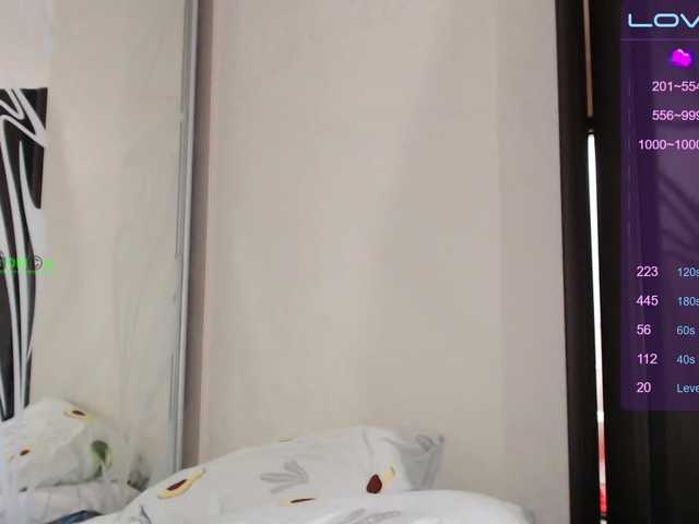 Live sex webcam photo for Klubni4ka3 #240907793