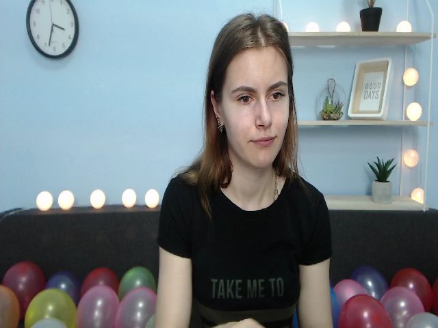 Live sex webcam photo for MollyTravis #252607672