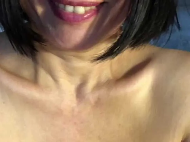Live sex webcam photo for miss-s #240920971