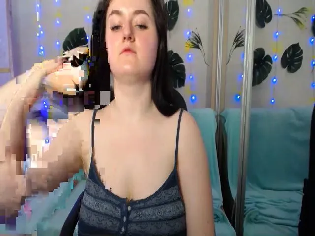 Live sex webcam photo for Pretty_N__ #253003847