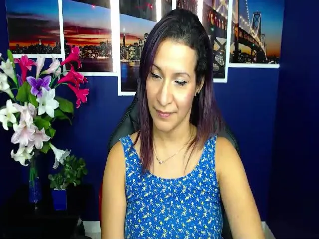 Live sex webcam photo for Infernalsexx #254950724