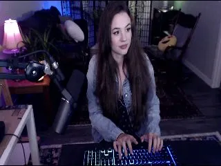 Live sex webcam photo for Sophelia #252103454