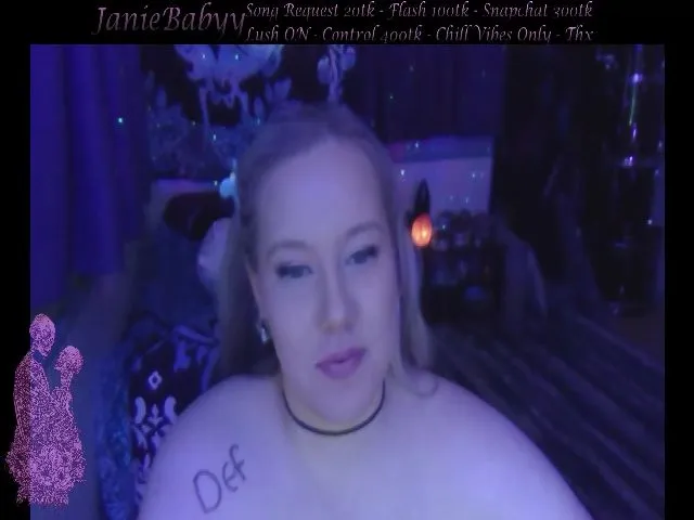 Live sex webcam photo for JanieBabyy #255216547