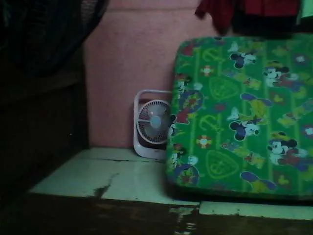 Live sex webcam photo for princess4uxx #258497247