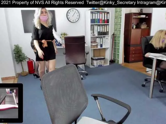 Live sex webcam photo for KinkyOffice #241353474