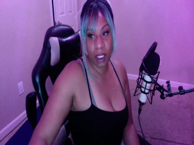 Live sex webcam photo for Juiciikulture #265336987