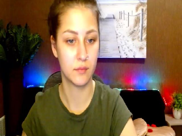 Live sex webcam photo for MsDream_ #254192196