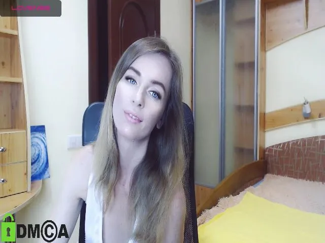 Live sex webcam photo for VitaCraft_ #260503275