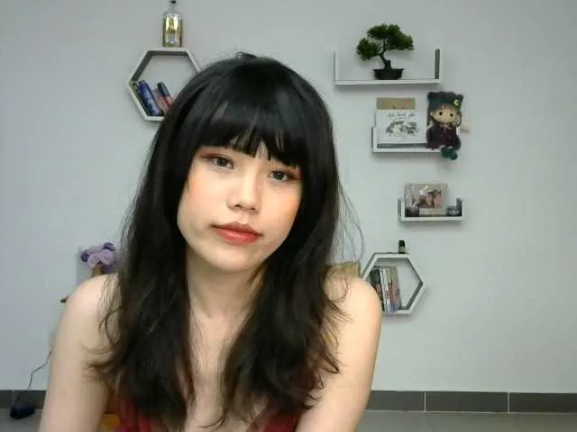 Live sex webcam photo for HahaNami #264873911