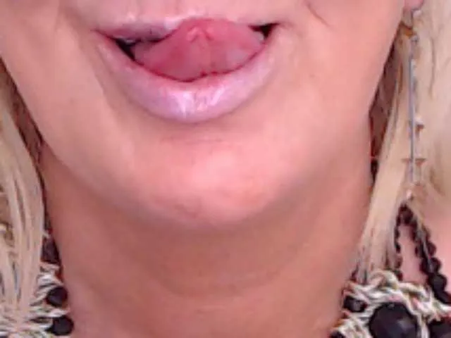 Live sex webcam photo for AlanaRichards #241030549