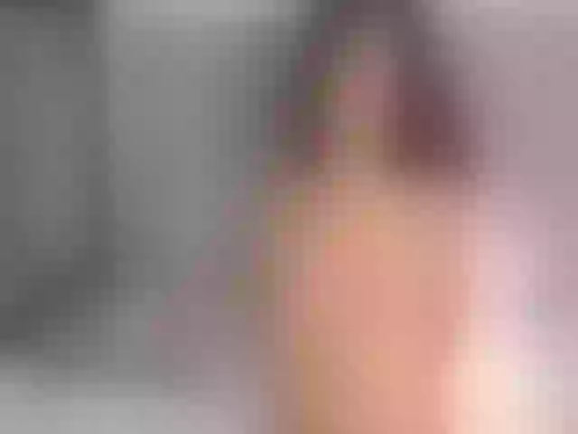Live sex webcam photo for EbonyGolds #252402094