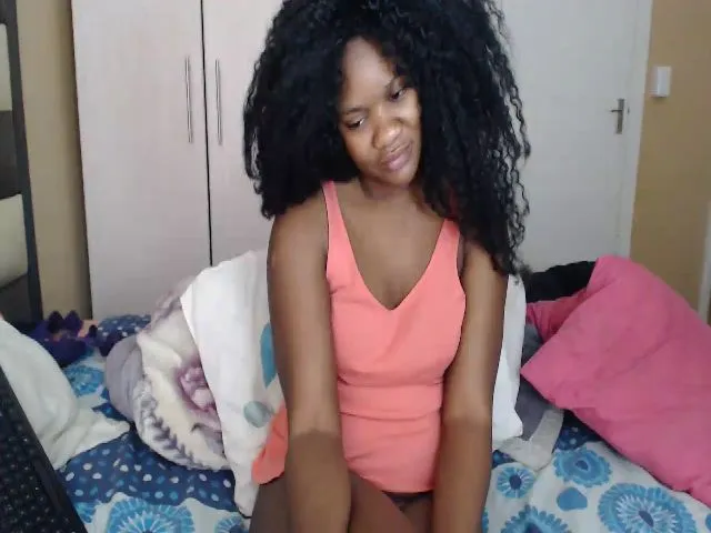 Live sex webcam photo for Loverdoll89 #254172601