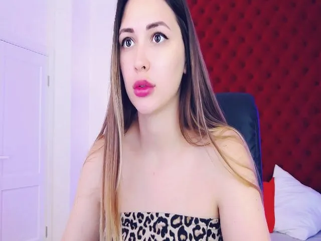 Live sex webcam photo for MillaLoves #255879711