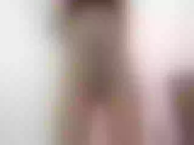 Live sex webcam photo for skinnyMeow #263101053