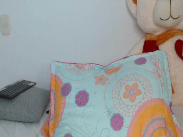 Live sex webcam photo for lina_castillo #257281031