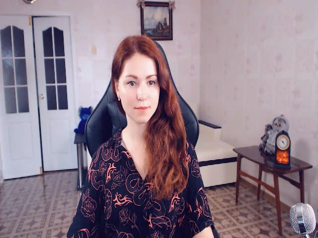 Live sex webcam photo for BettyGinger #253425888