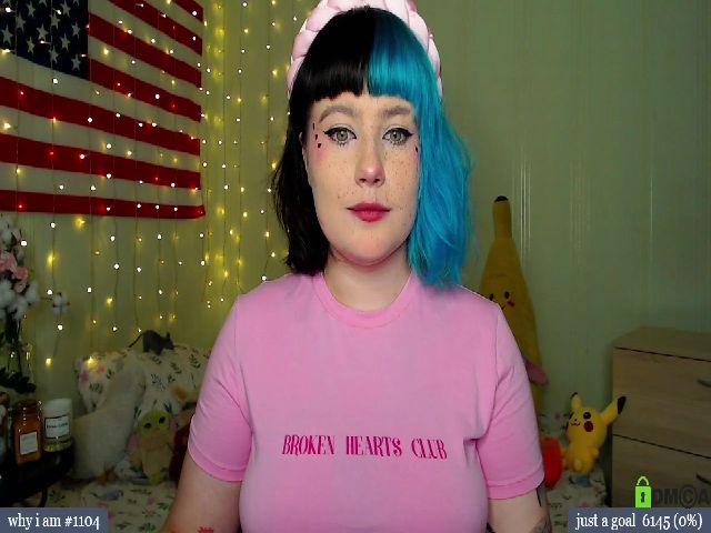 Live sex webcam photo for RoomOfGhosts #262383713