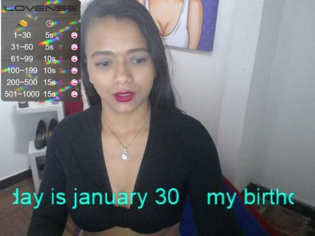 Live sex webcam photo for goldbutterfly #241034893