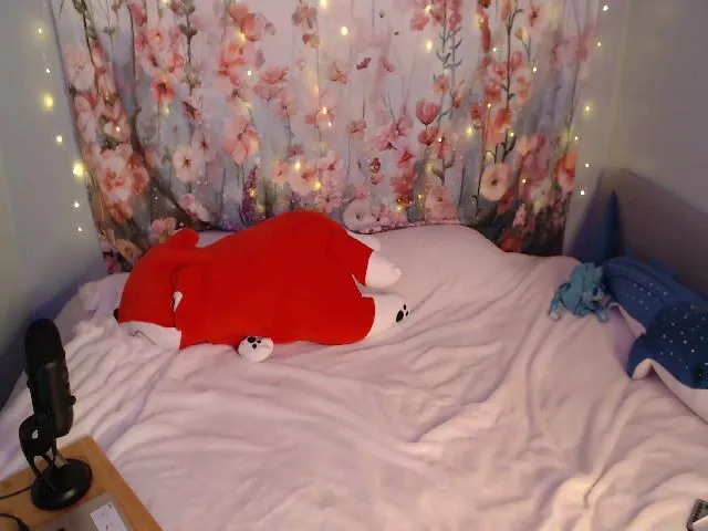 Live sex webcam photo for Isa_Boop #258977104