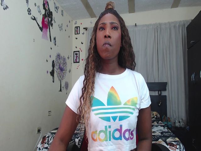 Live sex webcam photo for Tamara_stephs #252973557