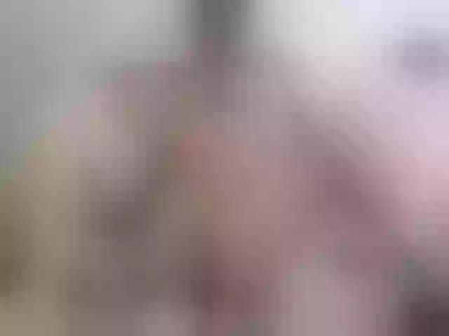 Live sex webcam photo for BeautyM27 #256761693