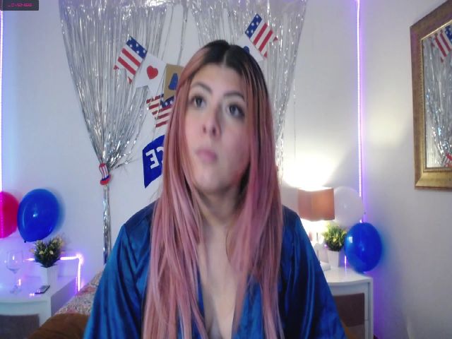 Live sex webcam photo for NicolSaenz #253163855